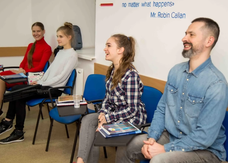 SMILE English School